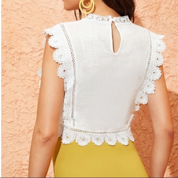 🎊🎉HOST PICK 🎉🎊🔲New Embroidery crop top 🦩🦩 - Picture 2 of 6